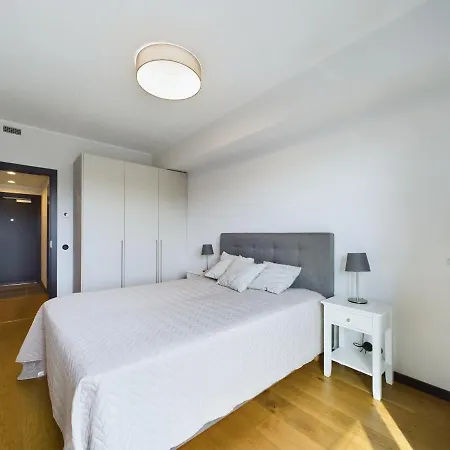 Апартаменты In The Historical Heart Of Kalamaja With Free Parking Таллин